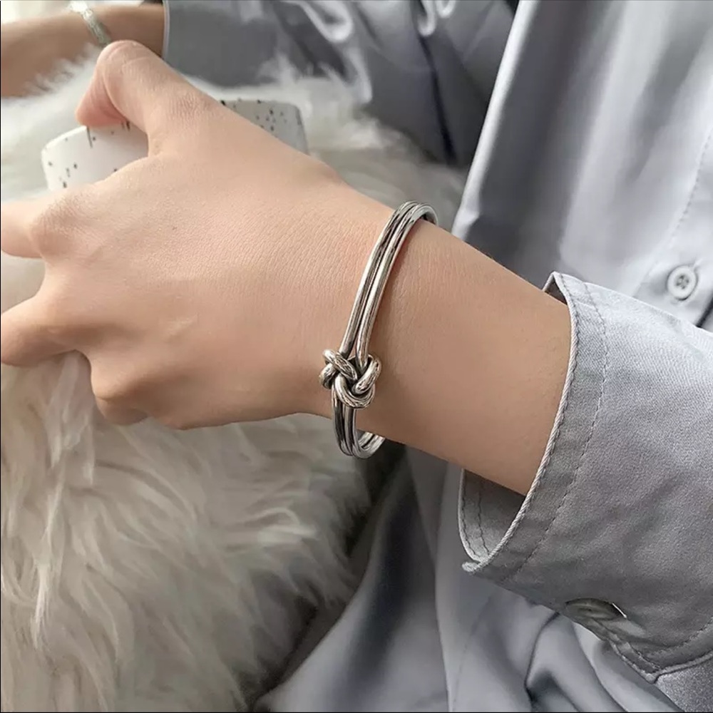 925 sterling silver knot cuff bracelet - Picture 2 of 6